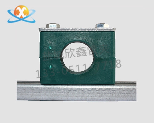 天津輕型導軌管夾