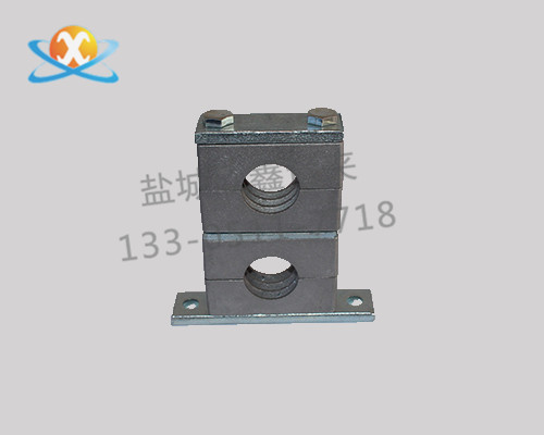 鋁合金管夾.jpg 鋁合金管夾.jpg